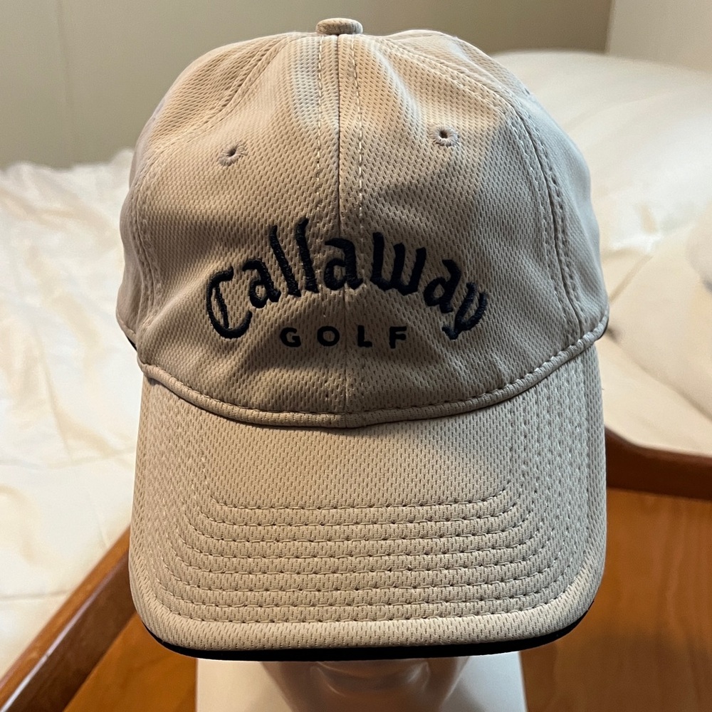 Callaway Beige and Black Logo Performance Golf Cap